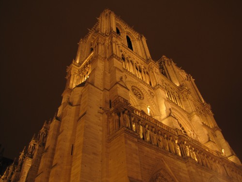 notre dame cathedral night 2 500x375