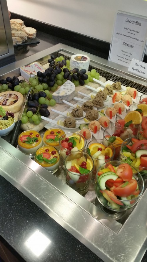 cathay pacific lounge frankfurt fruit cheese 500x889