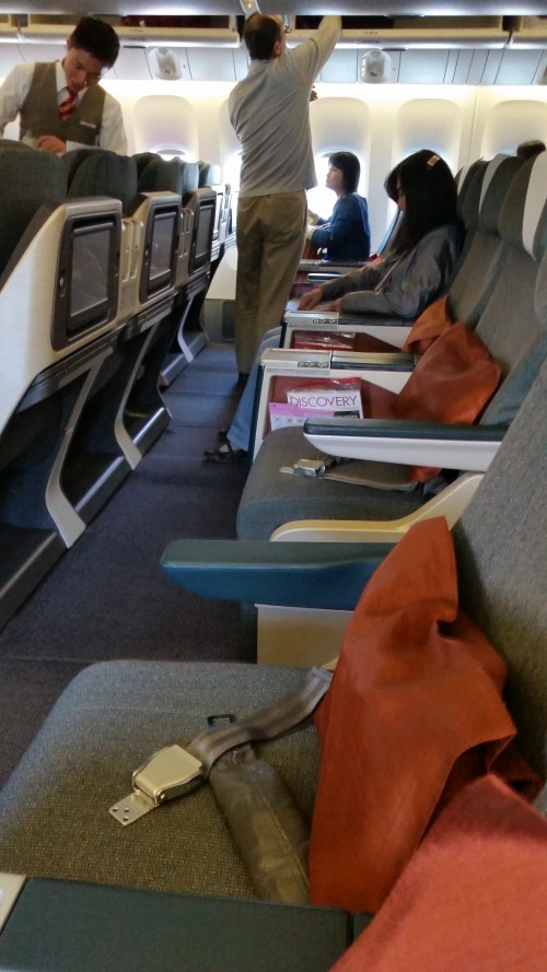 cathay pacific 777 regional business class configuration 500x889