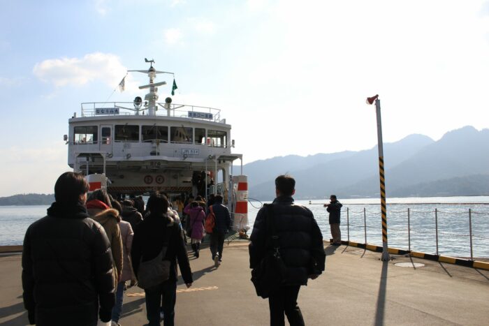 miyajima ferry 700x467