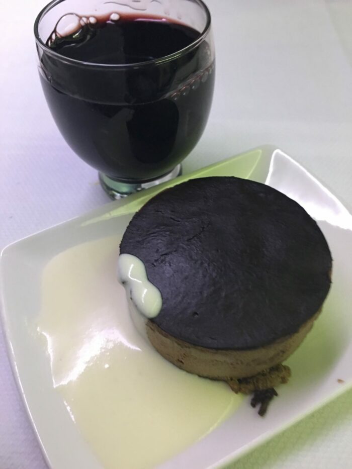 cathay pacific business class dessert 700x933