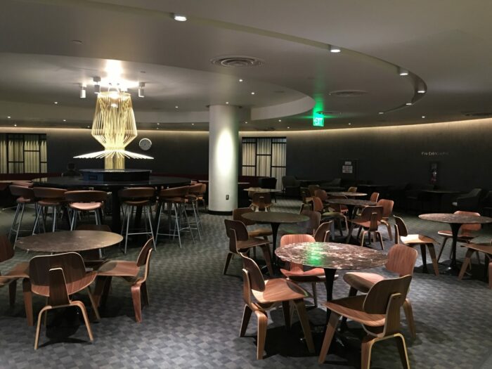 oneworld lounge lax dining room 700x525