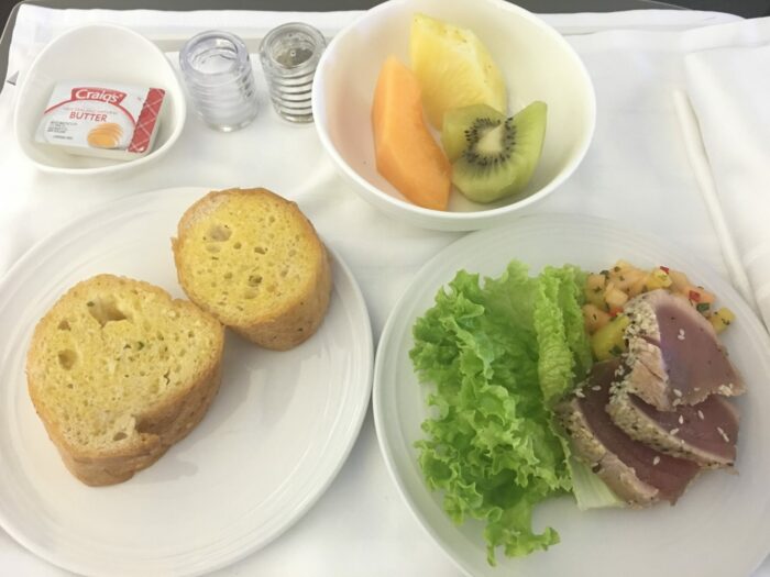 malaysia airlines business class appetizer 700x525