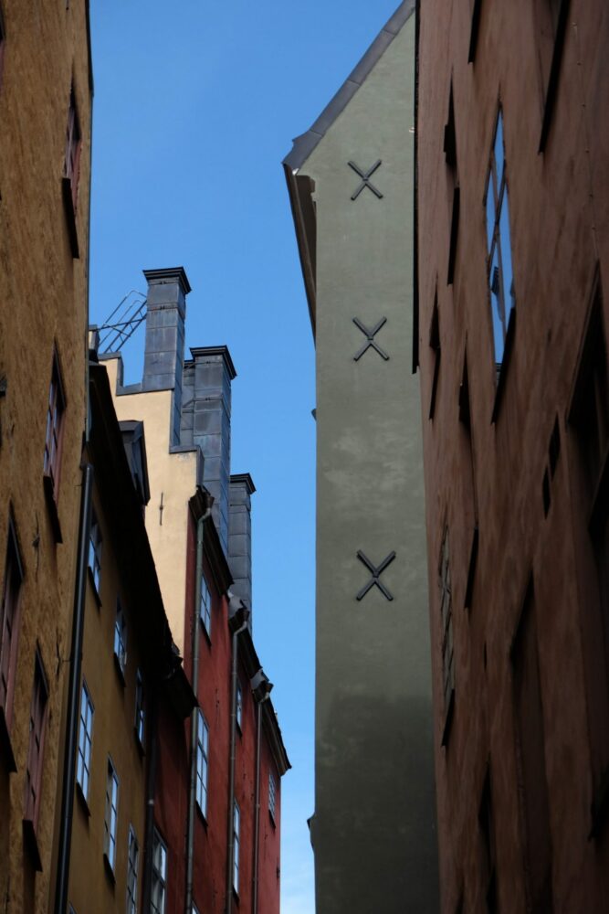 old town stockholm 667x1000