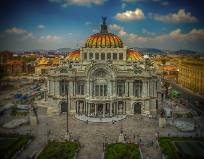 mexico city 700x546
