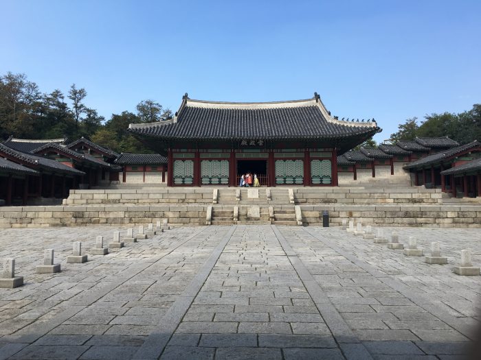 gyonghuigung palace 700x525