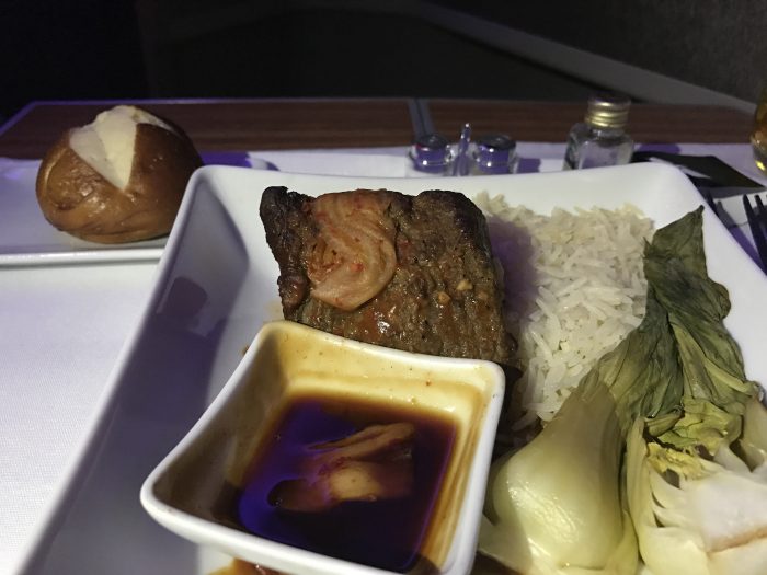 american airlines business class boeing 777 200 los angeles to london heathrow dinner 700x525