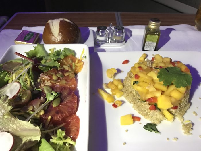 american airlines business class boeing 777 200 los angeles to london heathrow salad starter 700x525