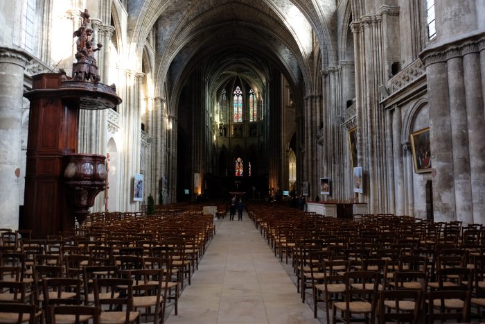 bordeaux cathedral interior 700x467