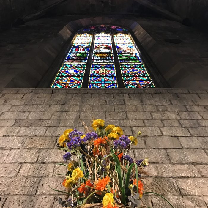 basilica de santa maria del mar stained glass 700x700