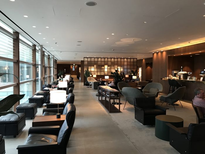 cathay pacific business class lounge london heathrow seating 700x525