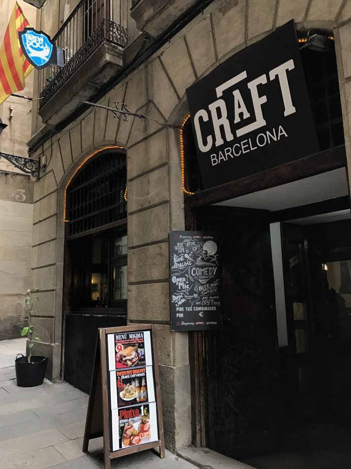 craft beer barcelona 700x933