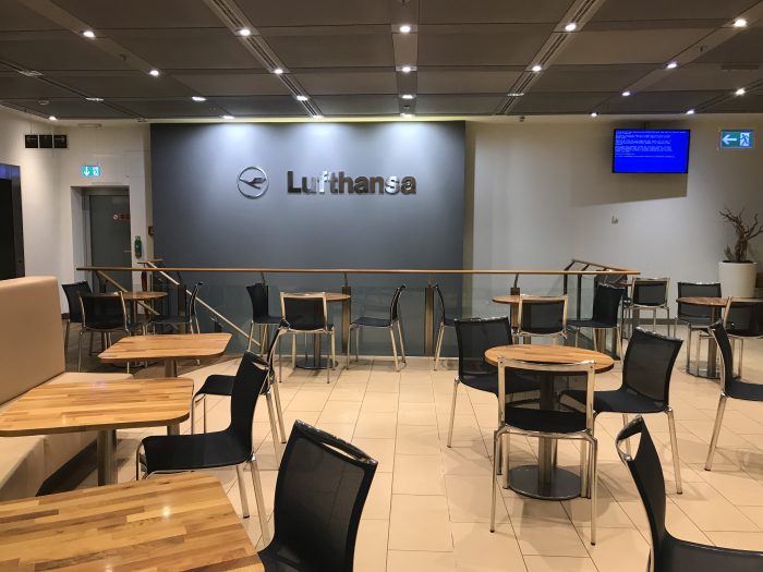 lufthansa welcome lounge frankfurt airport 700x525