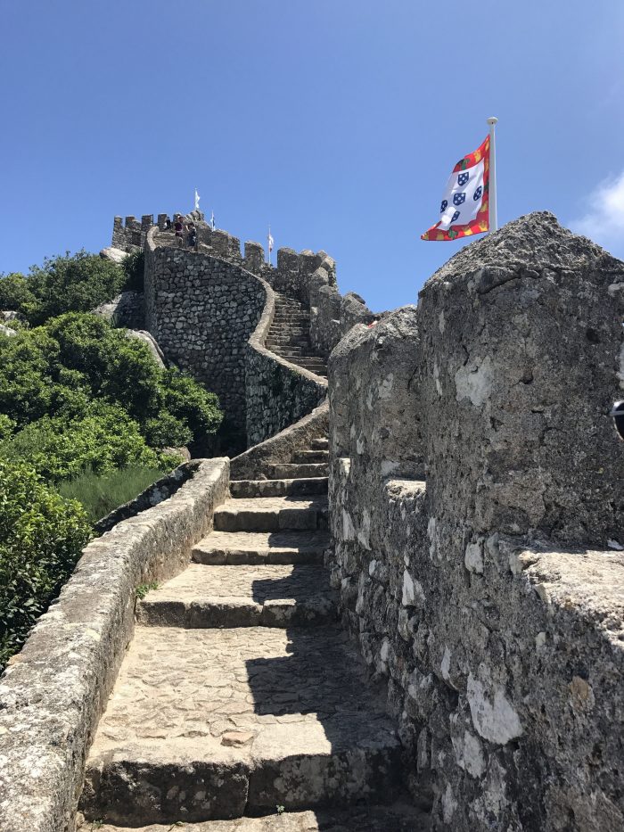 day trip to sintra castle of the moors wall 700x933