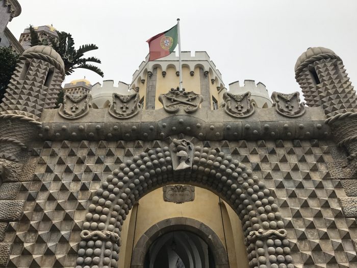 day trip to sintra pena palace entrance 700x525