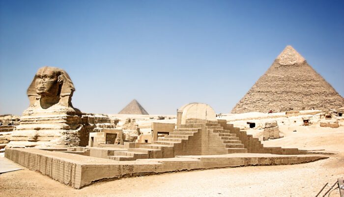 great pyramids sphinx 700x401
