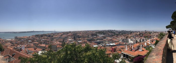 lisbon panorama from castle 700x252