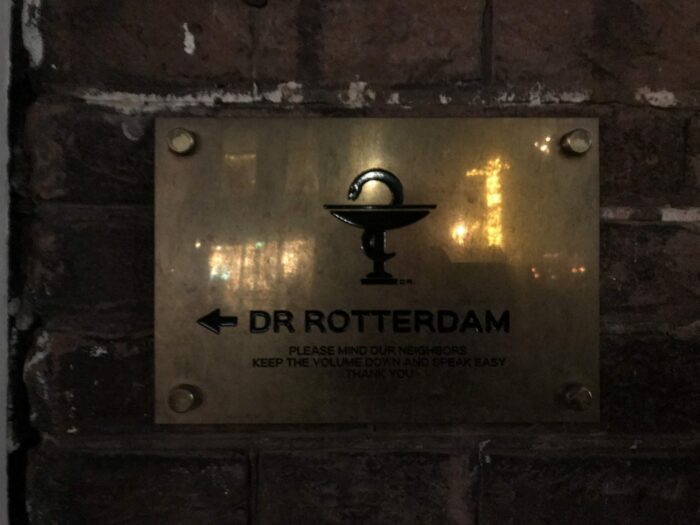 dr rotterdam cocktail bar 700x525