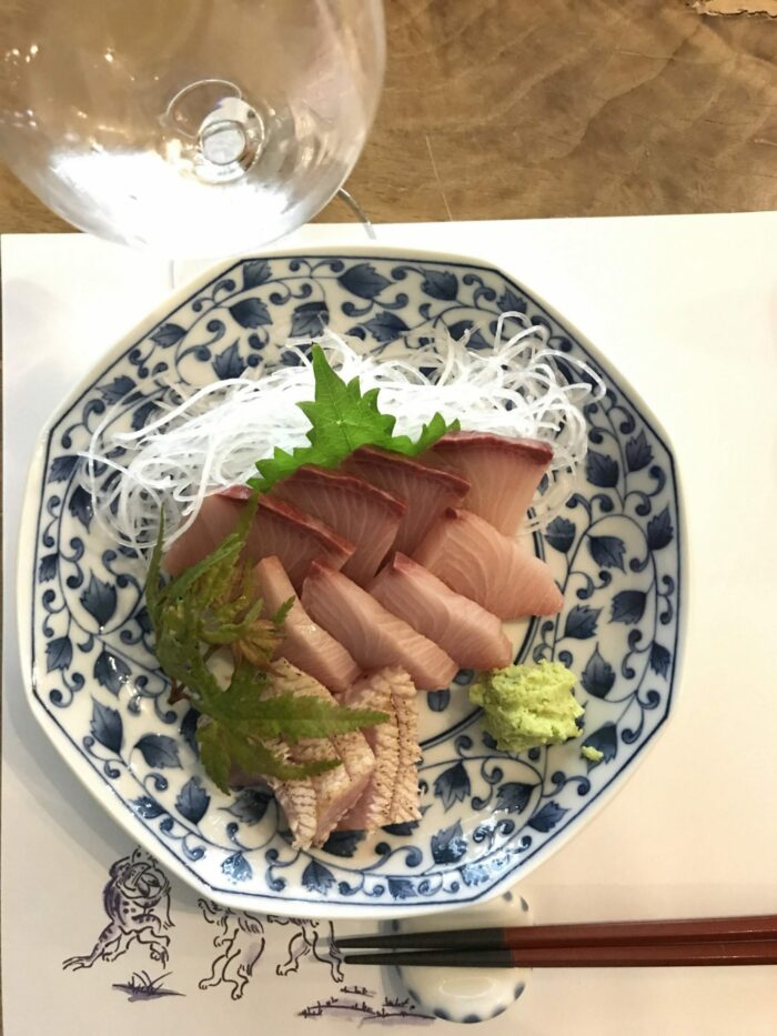 bar yamashin sake sashimi yuzawa 700x933