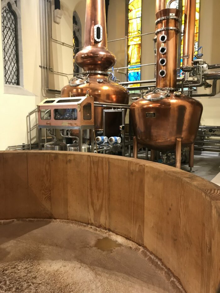 pearse lyons distillery whiskey production 700x933