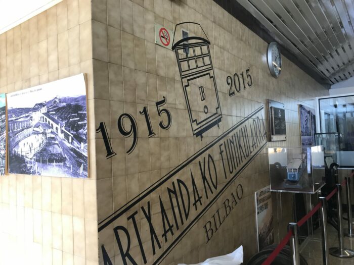 funicular de artxanda history bilbao 700x525