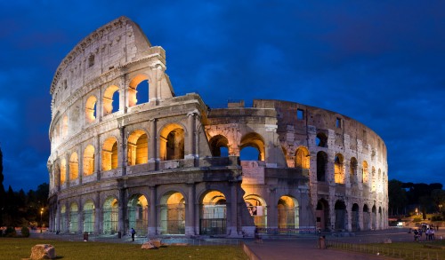 colosseum in rome italy 500x293 - Travel Contests: May 13, 2015 - Italy, UK, Curacao, and more