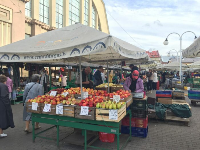 riga central market 700x525 - Street markets including Riga Central Market & food in Riga, Latvia