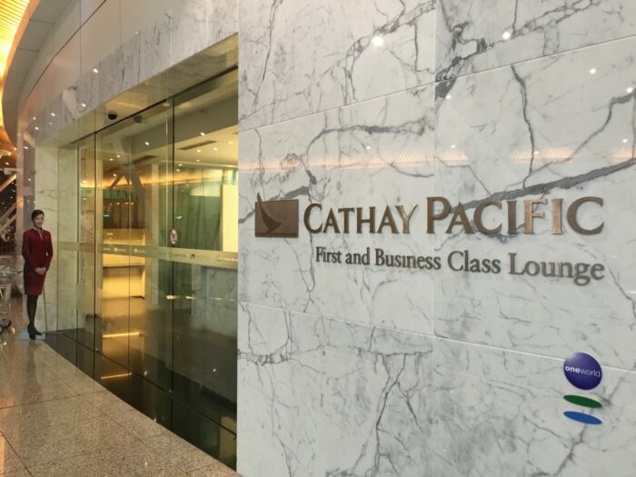 cathay pacific lounge kuala lumpur 700x525 - Cathay Pacific Lounge Kuala Lumpur KUL satellite review