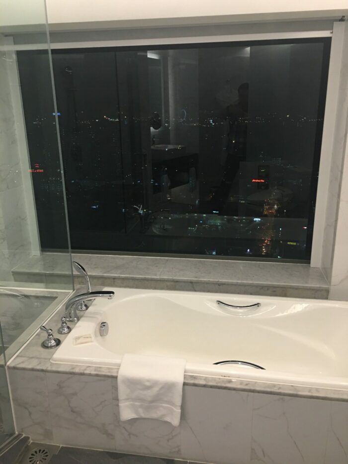 le meridien kuala lumpur bathroom view 700x933 - Le Meridien Kuala Lumpur Review