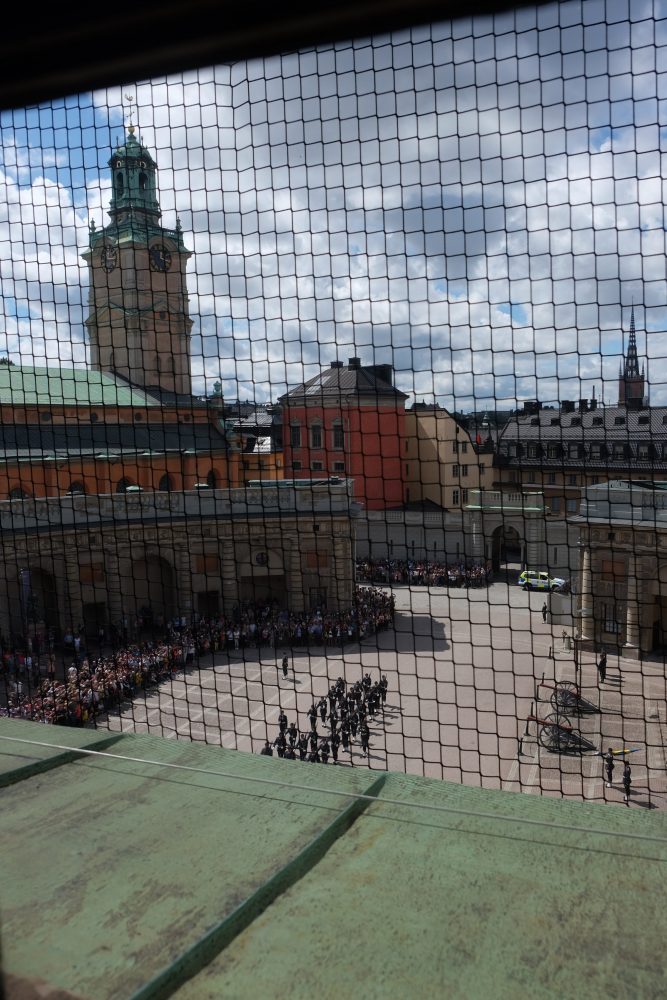 changing of the guard royal palace 667x1000 - Swedish Royal Palace in Stockholm