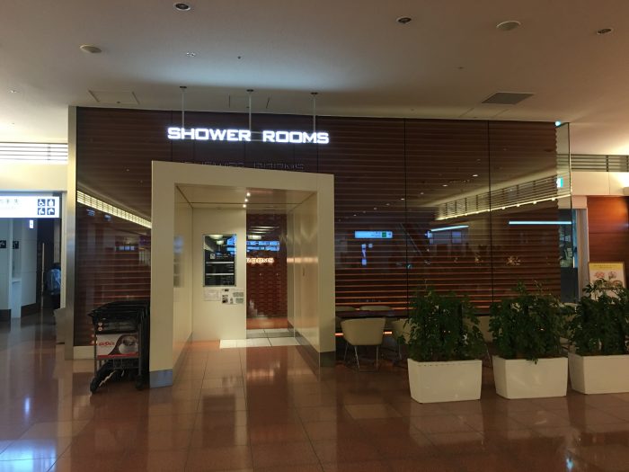 tokyo haneda shower rooms 700x525 - Layover at Tokyo Haneda HND - Showers & Observation Deck