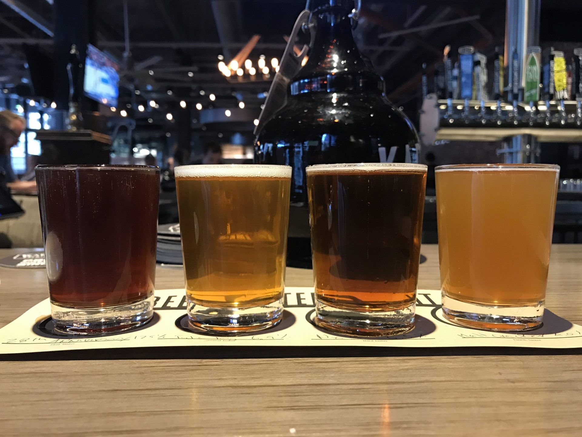 karl strauss los angeles beer scaled - 6 Great Places For Craft Beer in Downtown Los Angeles