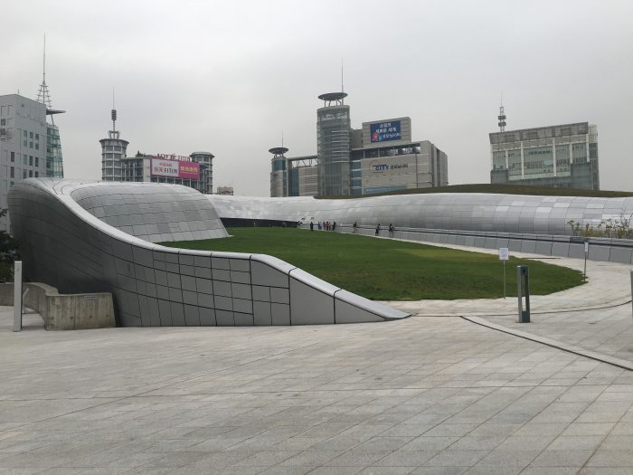 dongdaemun design plaza 700x525 - Walking the Seoul City Wall - Heunginjimun Gate Trail section