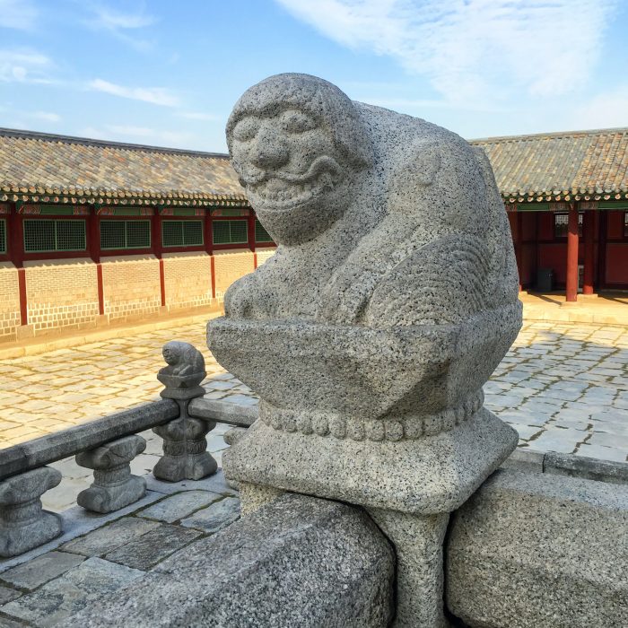 gyeongbokgung palace stone carving 700x700