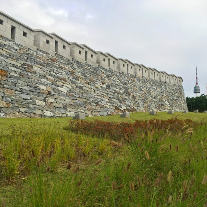 Walking the Seoul City Wall – Namsan (Mongmyeok) Mountain Trail Section