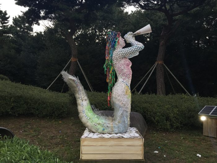 dongbaek park plastic statue 700x525 - A visit to Haeundae & Dongbaek Park in Busan, South Korea