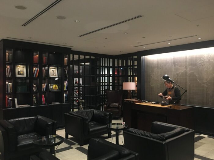 Japan Airlines JAL First Class Lounge Tokyo Haneda HND review