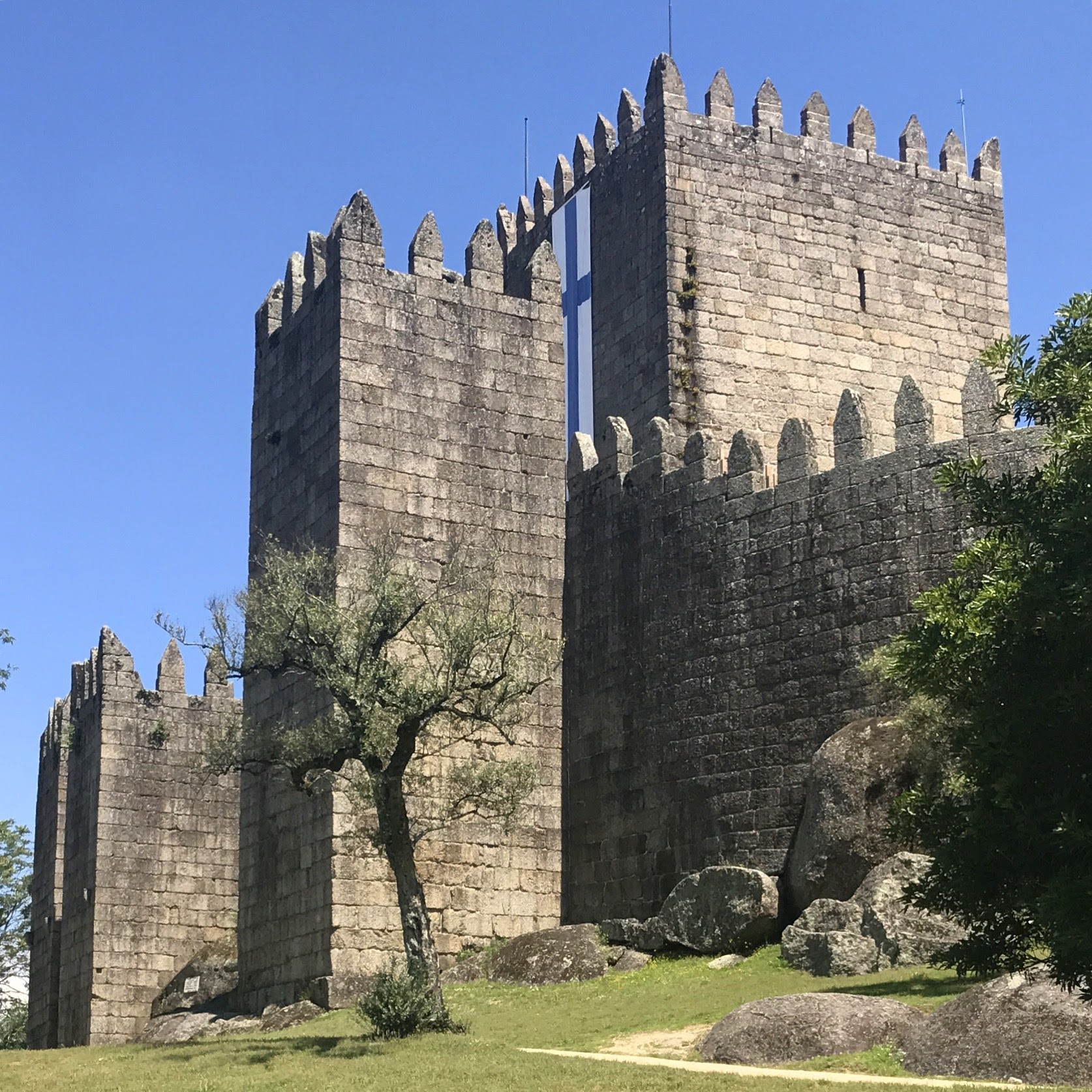 guimaraes castle - Guimarães Day Trip From Porto, Portugal