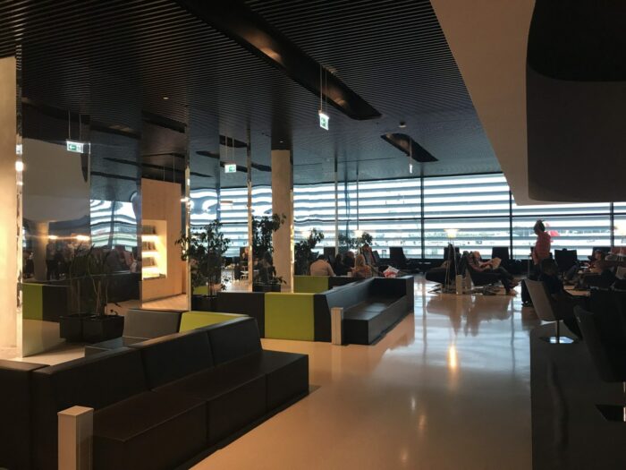 ANA Lounge Lisbon Airport LIS review