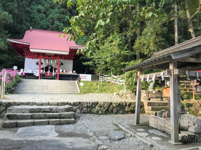 gozanoishi shrine 700x525 - A day trip from Morioka to Lake Tazawa, Japan