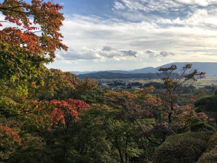 fukusenji temple tono leaves changing 700x525 - A day trip from Morioka to Tono, Japan