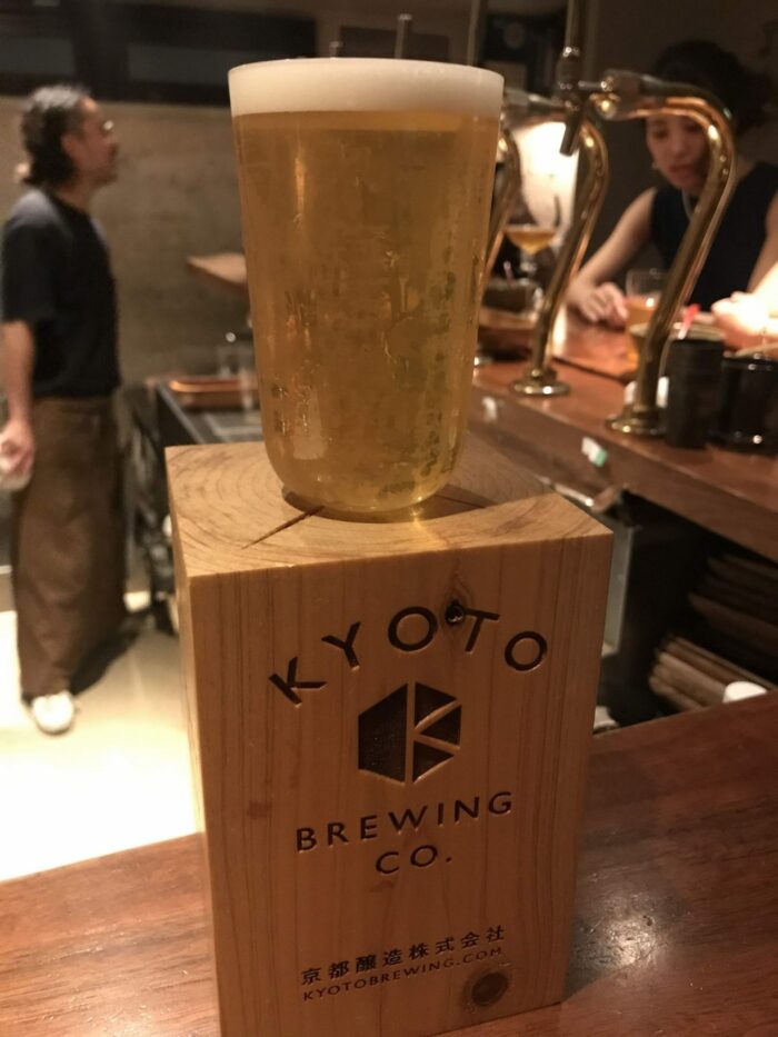 beer lupulin tokyo 700x933 - 40 Great Places For Craft Beer in Tokyo, Japan