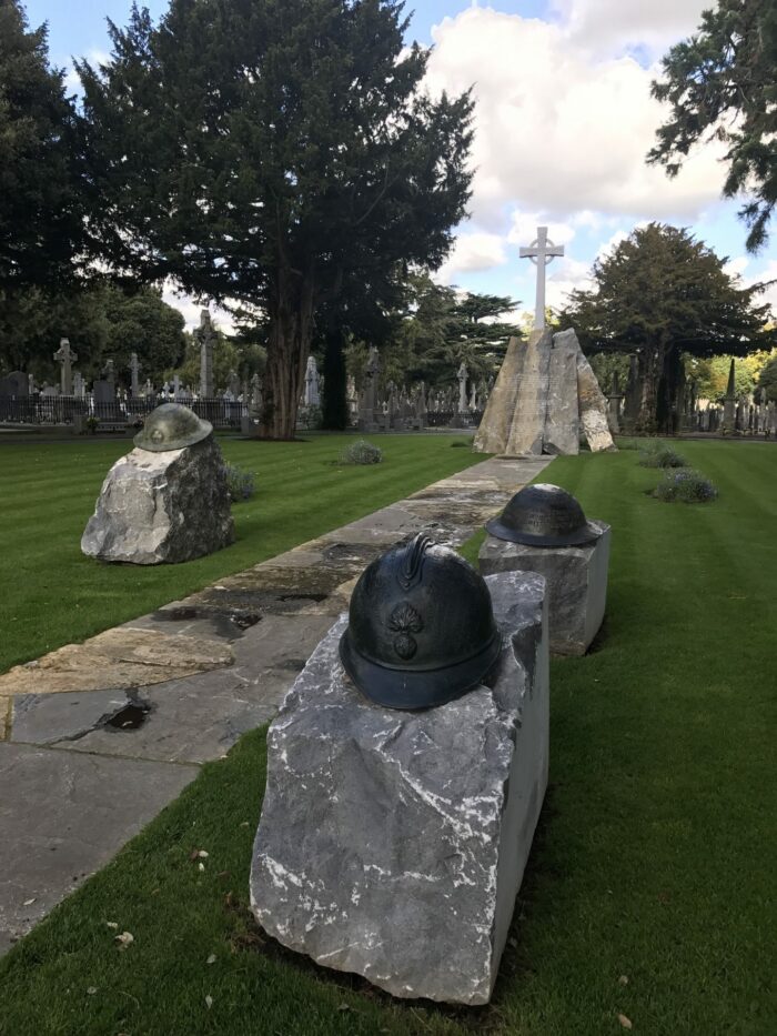 war memorial glasnevin cemetery 700x933 - Glasnevin Cemetery - The final resting place for many famous Dubliners
