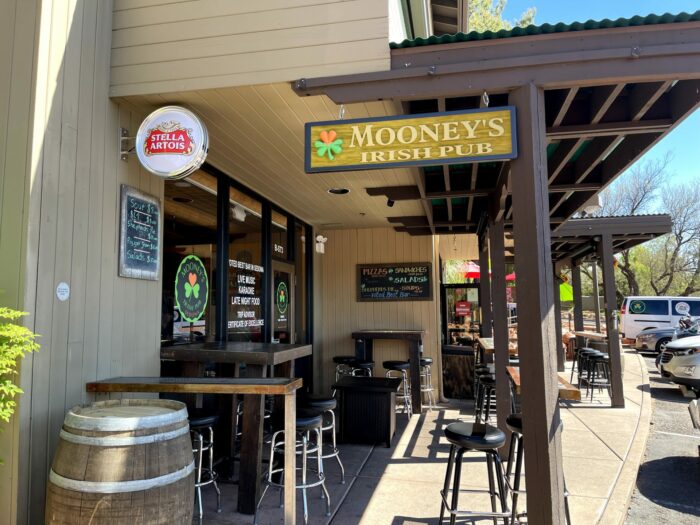 mooneys irish pub sedona beer bar 700x525 - 5 great places for craft beer in Sedona, Arizona