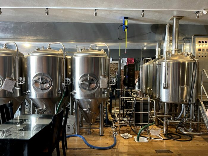 brewery sonora 700x525 - 3 great places for craft beer in Sonora, California