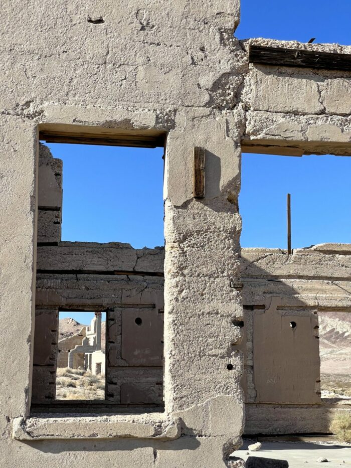 rhyolite ruins ghost town school 700x933 - Rhyolite, Nevada - From Gold Rush boomtown to ghost town