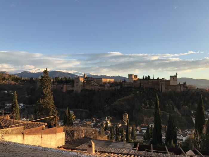 mirador de san nicolas granada best views la alhambra 700x525 - 10 Great Miradores in Granada, Spain - The Best Views in the City