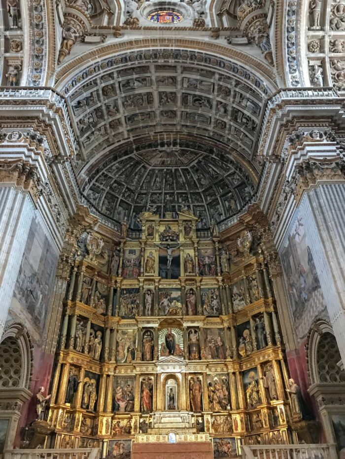 san jeronimo monastery granada altar 700x933 - San Jerónimo Monastery in Granada, Spain