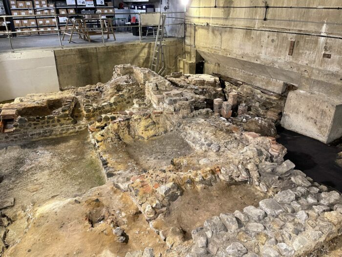 billingsgate roman house baths archaeological site london 700x525 - Billingsgate Roman House & Baths in London