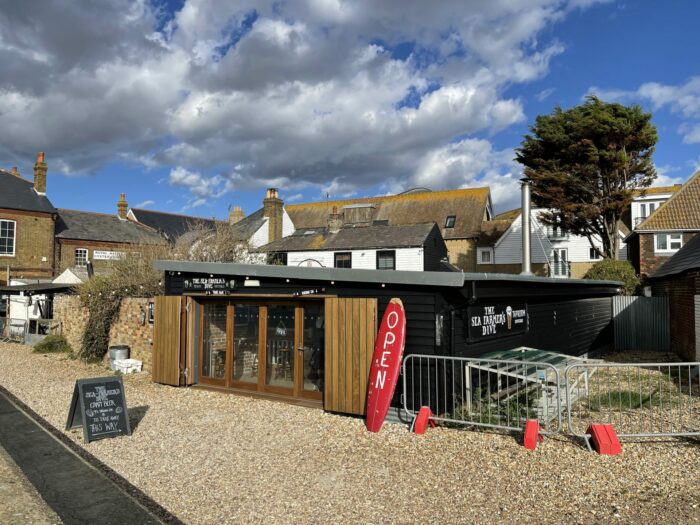 the sea farmers dive taproom craft beer whitstable 700x525 - 3 Great Places for Craft Beer in Whitstable, England